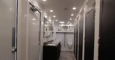 Earn Passive Income With a Cost-Effective Restroom Trailer Franchise